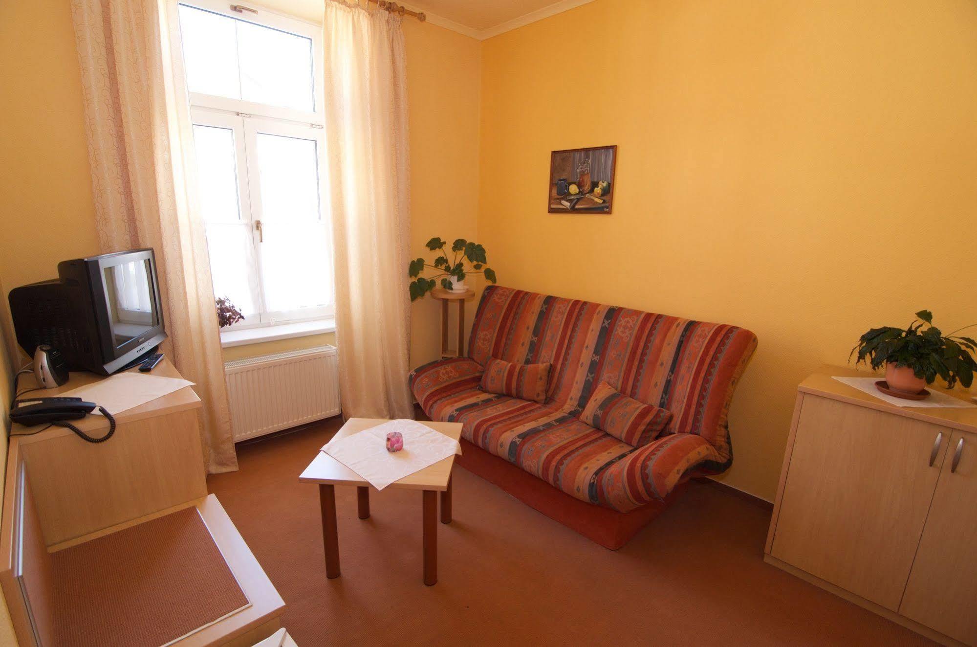 Hotel Steve Liptovský Mikuláš Exteriör bild