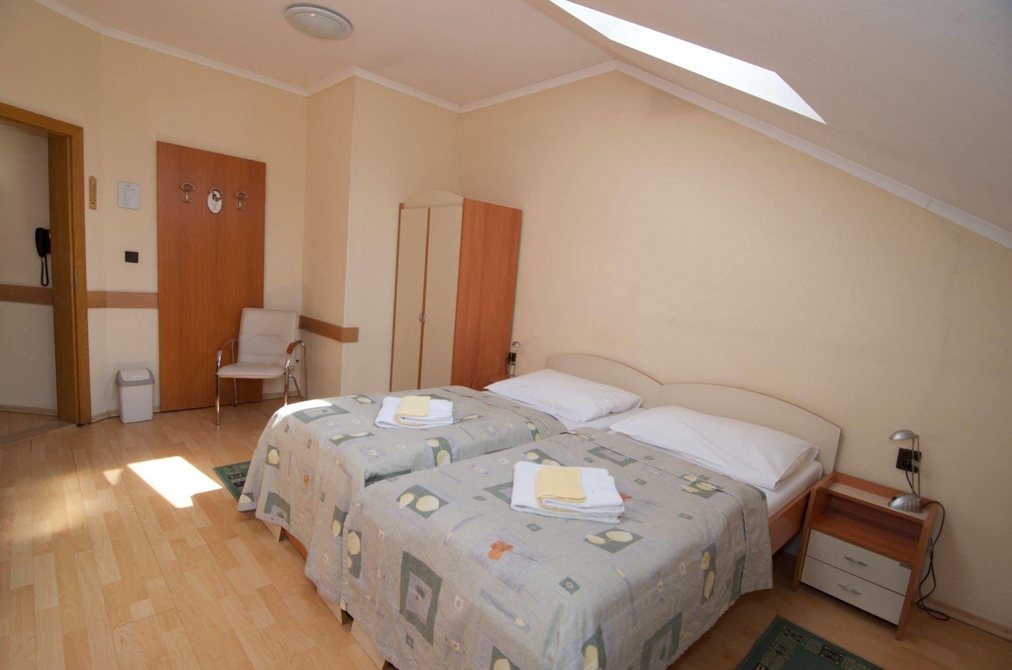 Hotel Steve Liptovský Mikuláš Exteriör bild