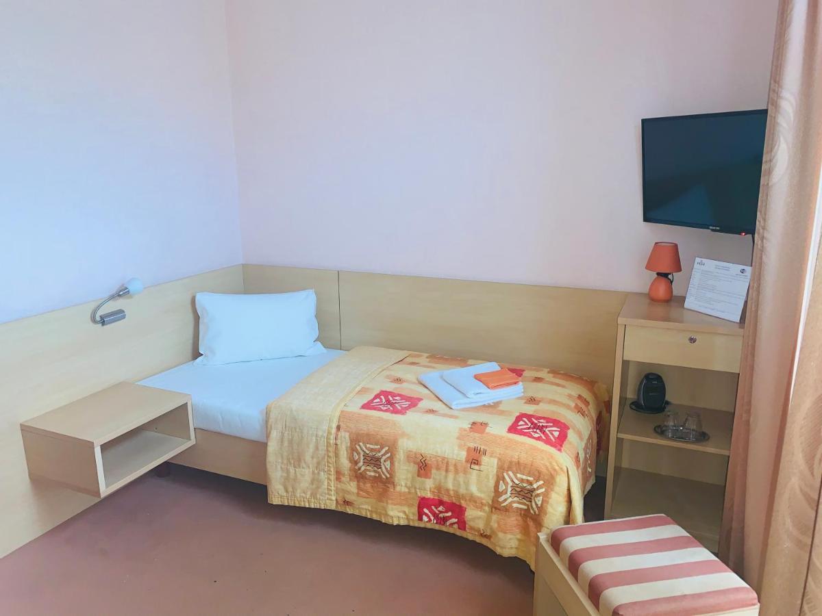 Hotel Steve Liptovský Mikuláš Exteriör bild