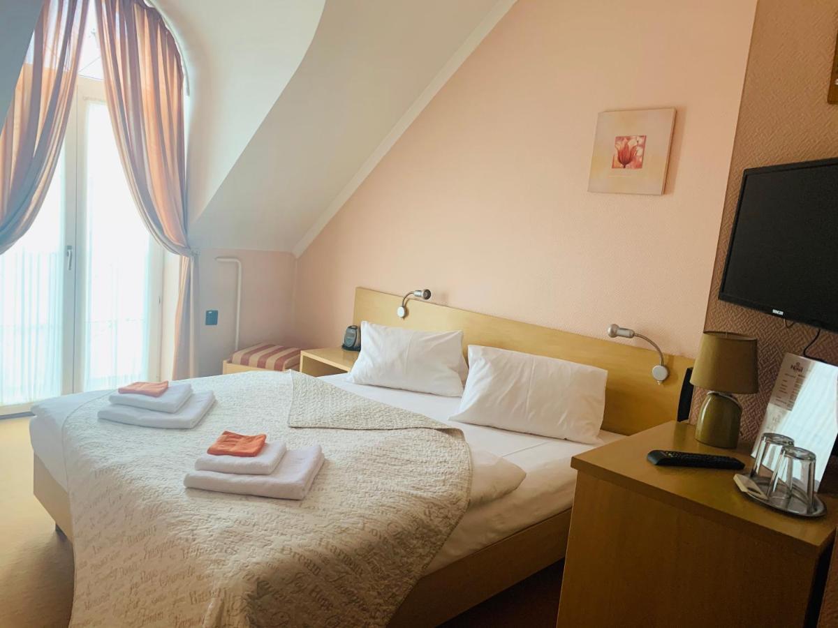 Hotel Steve Liptovský Mikuláš Exteriör bild